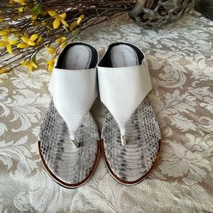 CALVIN KLEIN leather Women's Ciara Slip-On Wedge Sandals size 8